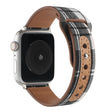 Apple Watch Series 8 (41 mm) de tela con correa de piel 
