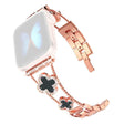 Apple Watch Series 8 (45 mm) / Correa metálica Watch Ultra de strass con decoración de trébol 