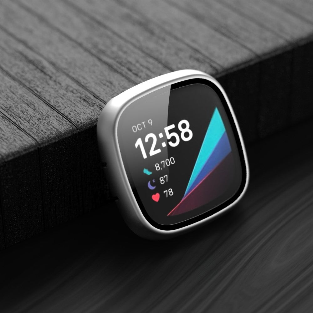 Super Pænt Fitbit Versa 3 Cover med Skærmbeskytter i Plastik og Hærdet Glas - Sølv#serie_8